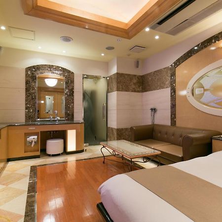 Hotel D-Wave Shinjuku（Adult Only) Токіо Екстер'єр фото