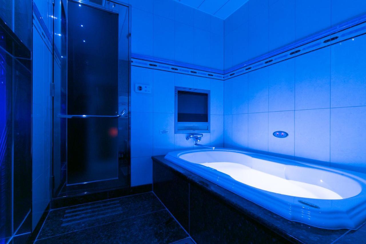 Hotel D-Wave Shinjuku（Adult Only) Токіо Екстер'єр фото