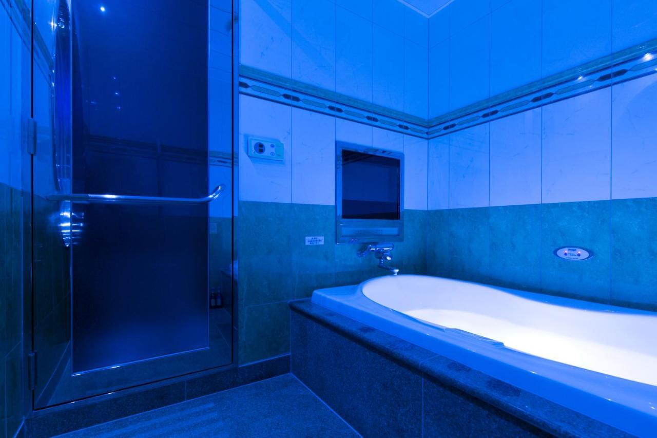 Hotel D-Wave Shinjuku（Adult Only) Токіо Екстер'єр фото