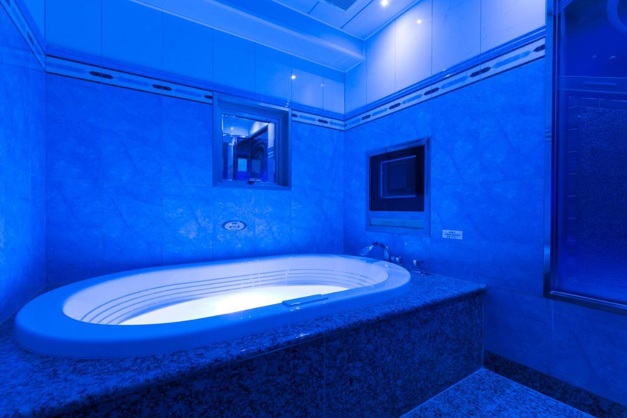 Hotel D-Wave Shinjuku（Adult Only) Токіо Екстер'єр фото