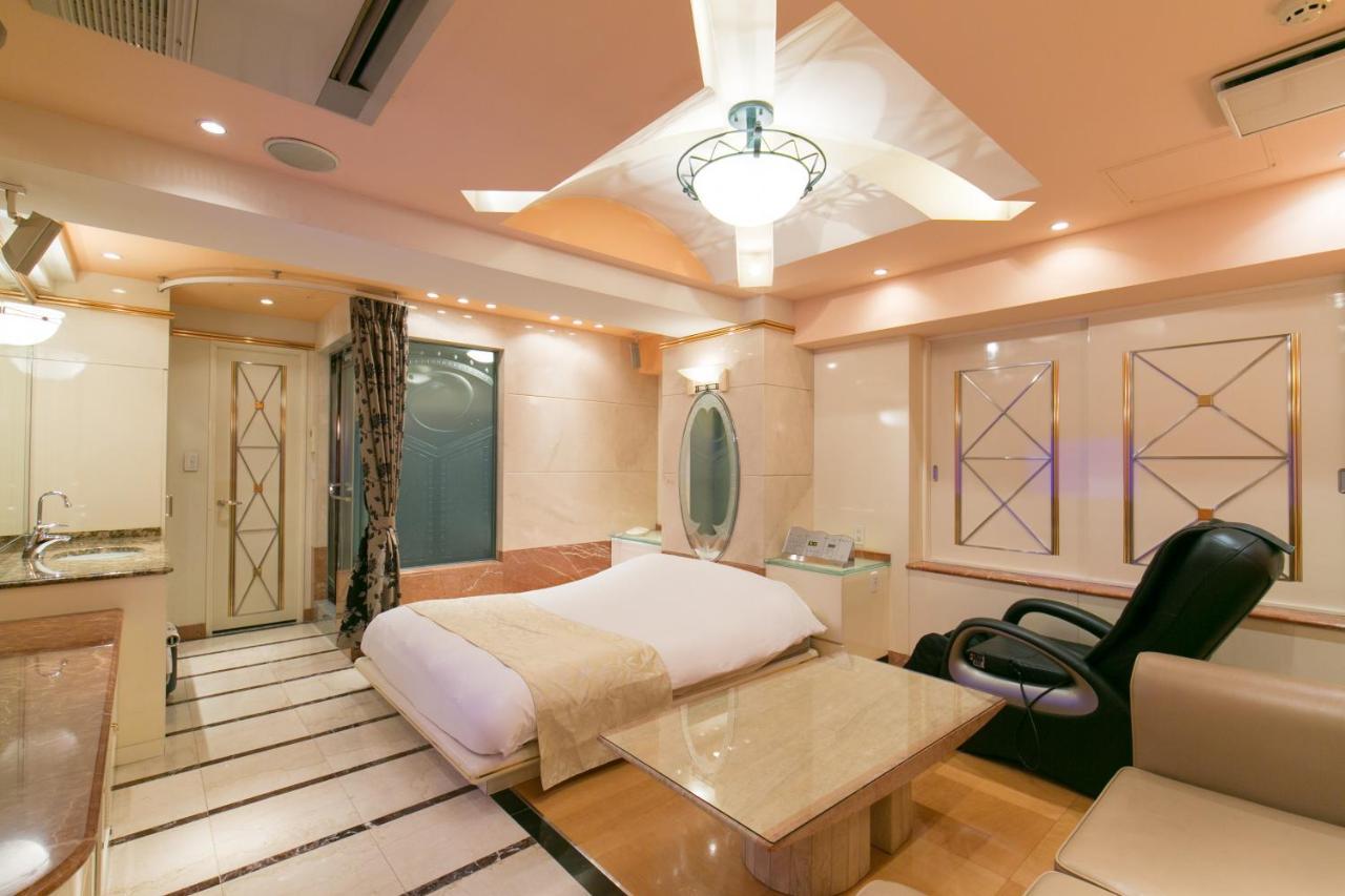 Hotel D-Wave Shinjuku（Adult Only) Токіо Екстер'єр фото
