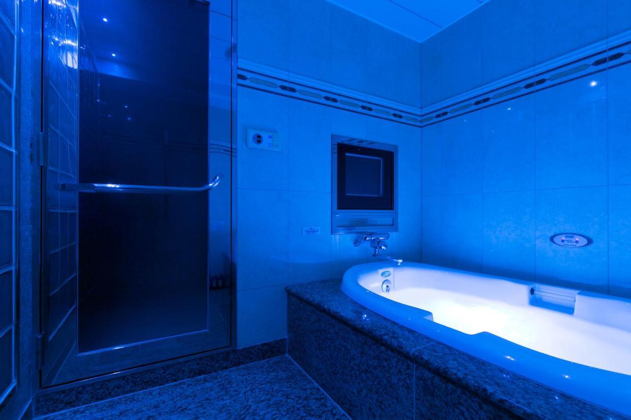 Hotel D-Wave Shinjuku（Adult Only) Токіо Екстер'єр фото