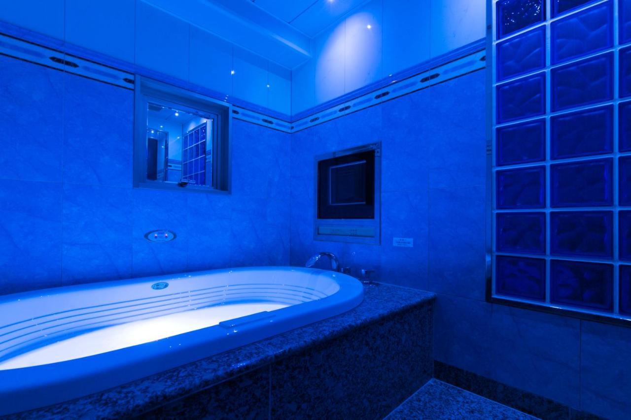 Hotel D-Wave Shinjuku（Adult Only) Токіо Екстер'єр фото